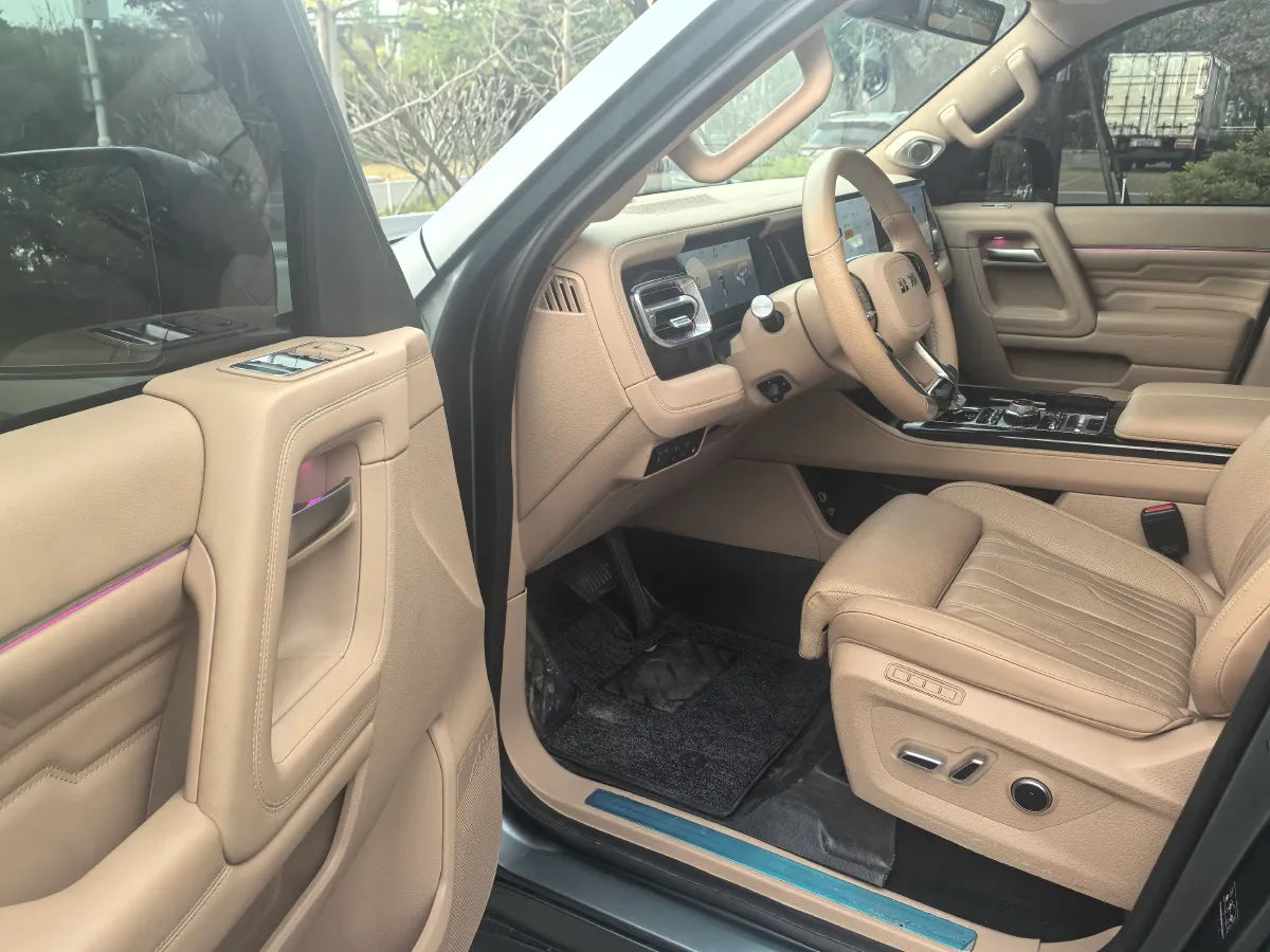 2024 Beijing BJ60 REEV 1.5T 188HP L4 REEV 40.3KWH,autocango,china used car exporter,china ev exporter,chinese used car exporter,chinese used ev exporter