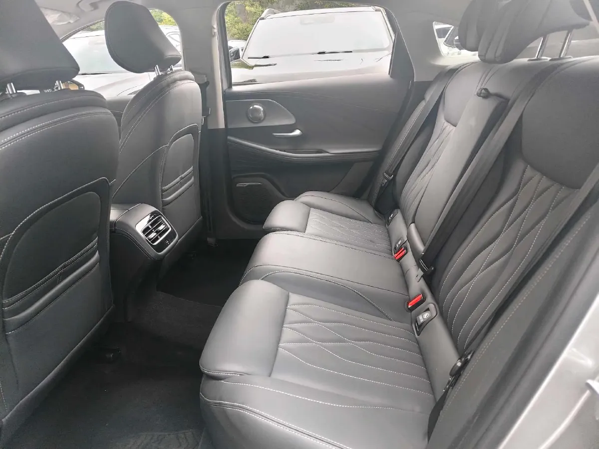 2022 Chery Arrizo 8 1.6T 197HP L4 7DCT,autocango,china used car exporter,china ev exporter,chinese used car exporter,chinese used ev exporter