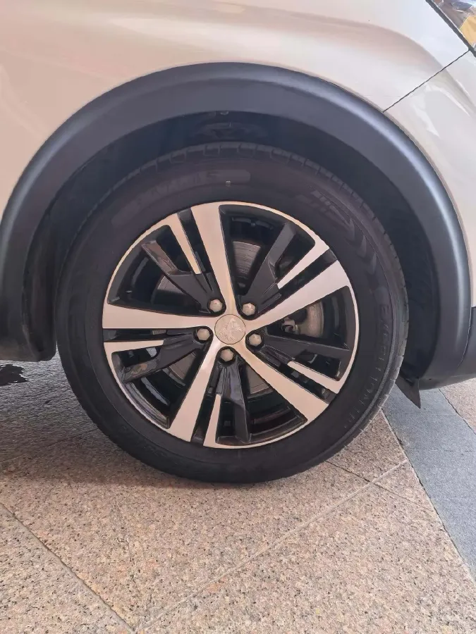 2019 Peugeot 5008 1.8T 204HP L4 6AT,autocango,china used car exporter,china ev exporter,chinese used car exporter,chinese used ev exporter