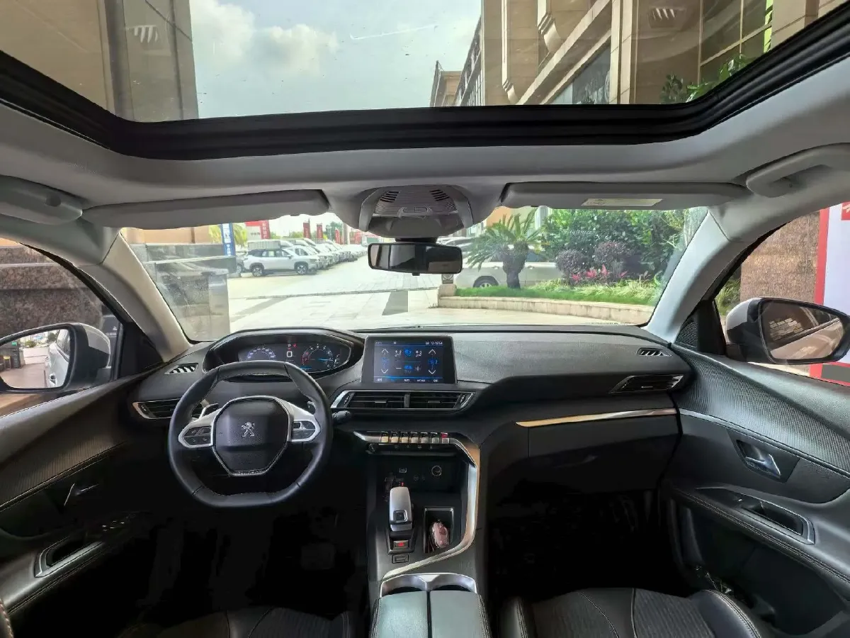 2019 Peugeot 5008 1.8T 204HP L4 6AT,autocango,china used car exporter,china ev exporter,chinese used car exporter,chinese used ev exporter