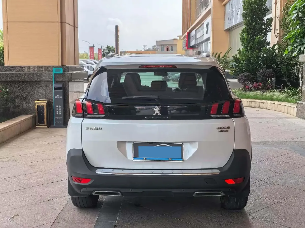 2019 Peugeot 5008 1.8T 204HP L4 6AT,autocango,china used car exporter,china ev exporter,chinese used car exporter,chinese used ev exporter