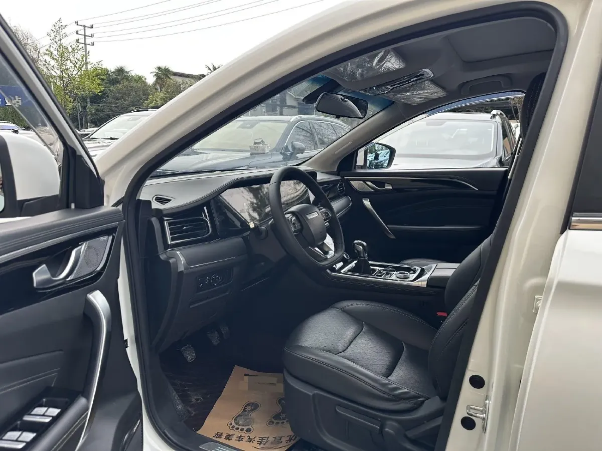 2021 Jetour X90 Plus 1.5T 156HP L4 6MT,autocango,china used car exporter,china ev exporter,chinese used car exporter,chinese used ev exporter