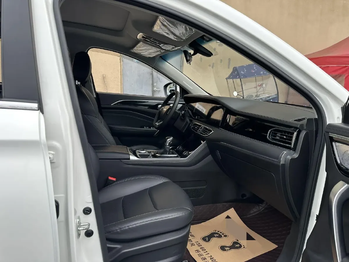 2021 Jetour X90 Plus 1.5T 156HP L4 6MT,autocango,china used car exporter,china ev exporter,chinese used car exporter,chinese used ev exporter