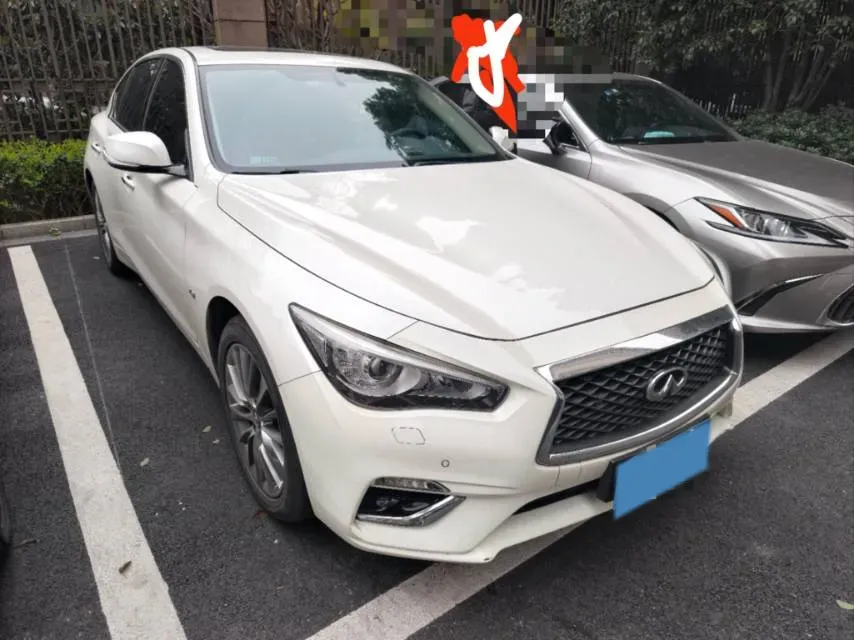 2018 Jeep Grand Commander 2.0T 265HP L4 9AT,autocango,china used car exporter,china ev exporter,chinese used car exporter,chinese used ev exporter