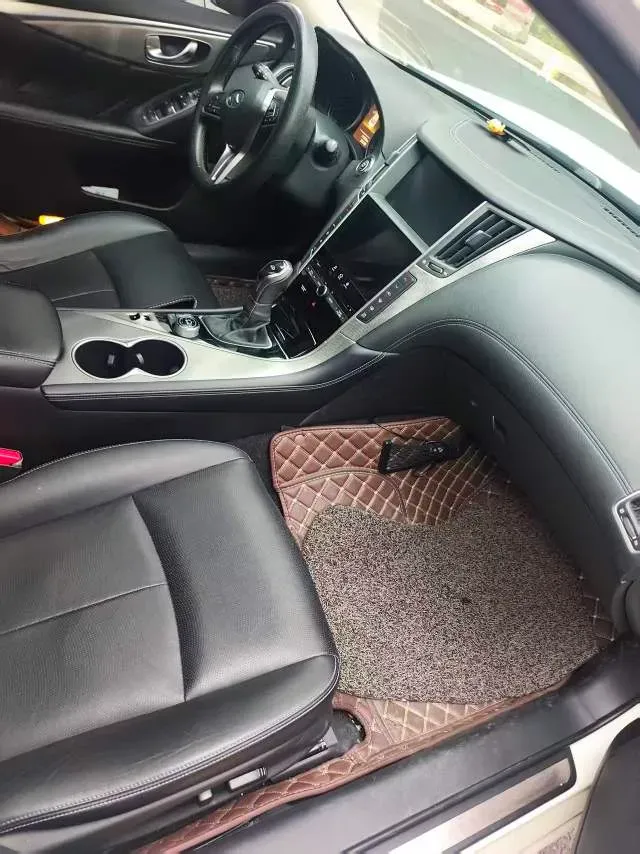 2018 Jeep Grand Commander 2.0T 265HP L4 9AT,autocango,china used car exporter,china ev exporter,chinese used car exporter,chinese used ev exporter