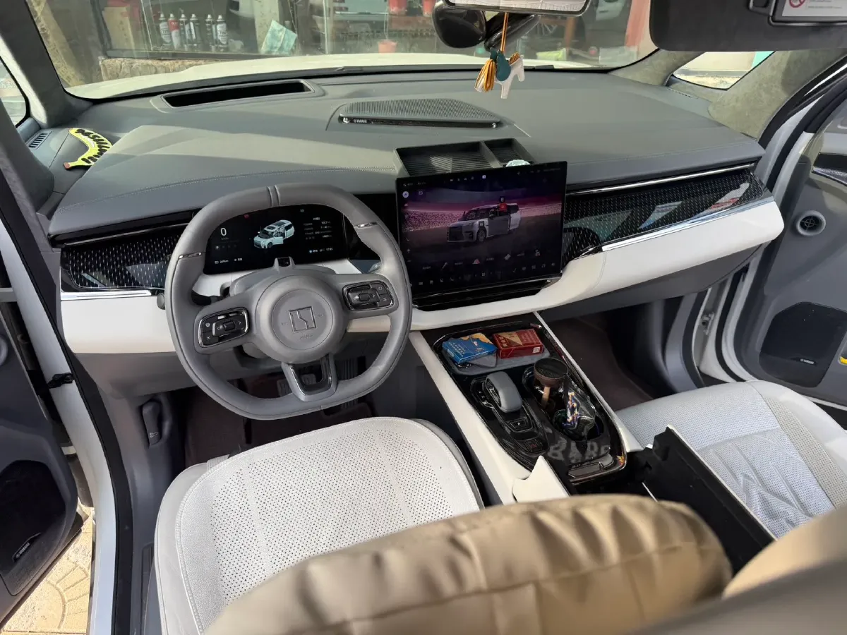 2024 Zeekr 009 BEV 108KWH,autocango,china used car exporter,china ev exporter,chinese used car exporter,chinese used ev exporter