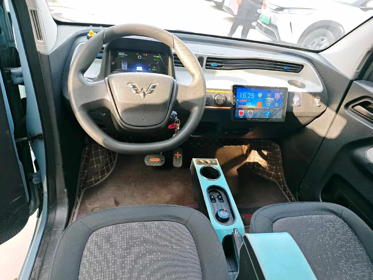 2020 WuLing HongGuang MINI EV BEV 9.3KWH,autocango,china used car exporter,china ev exporter,chinese used car exporter,chinese used ev exporter