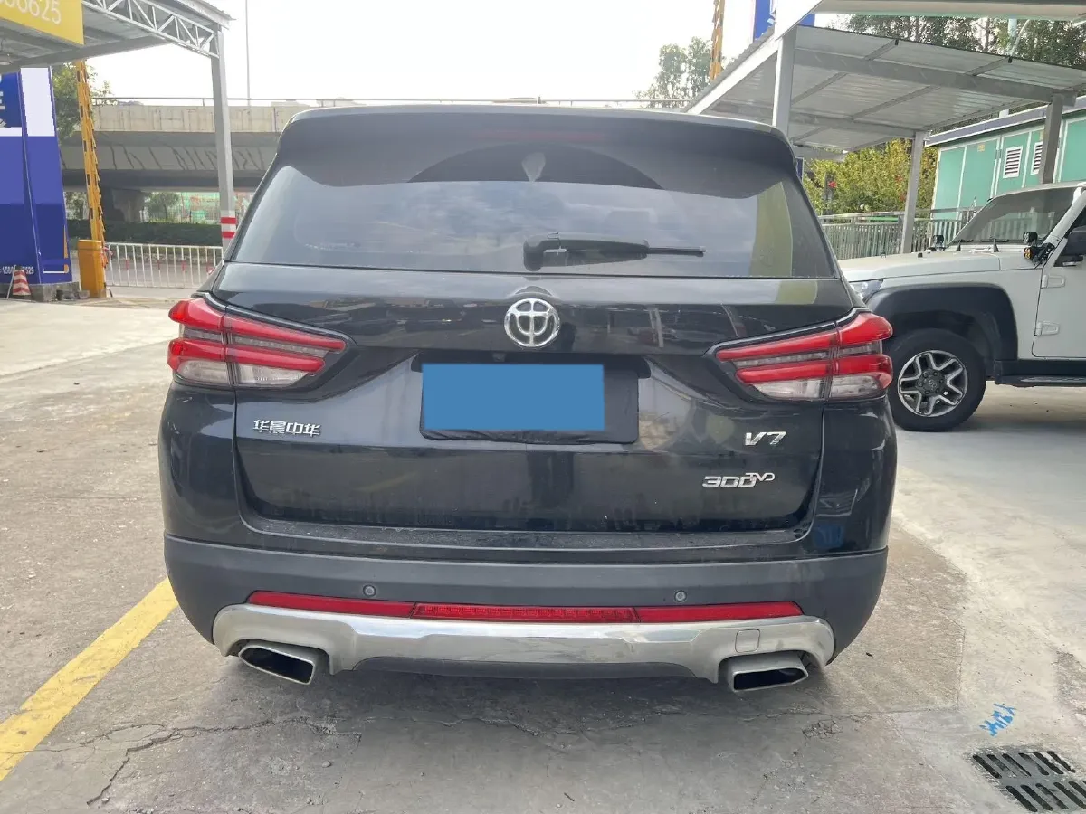 2019 Brilliance Auto V7 1.8T 231HP L4 7DCT,autocango,china used car exporter,china ev exporter,chinese used car exporter,chinese used ev exporter