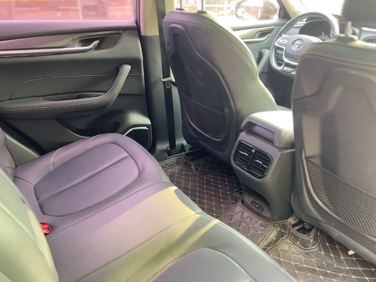 2019 Brilliance Auto V7 1.8T 231HP L4 7DCT,autocango,china used car exporter,china ev exporter,chinese used car exporter,chinese used ev exporter