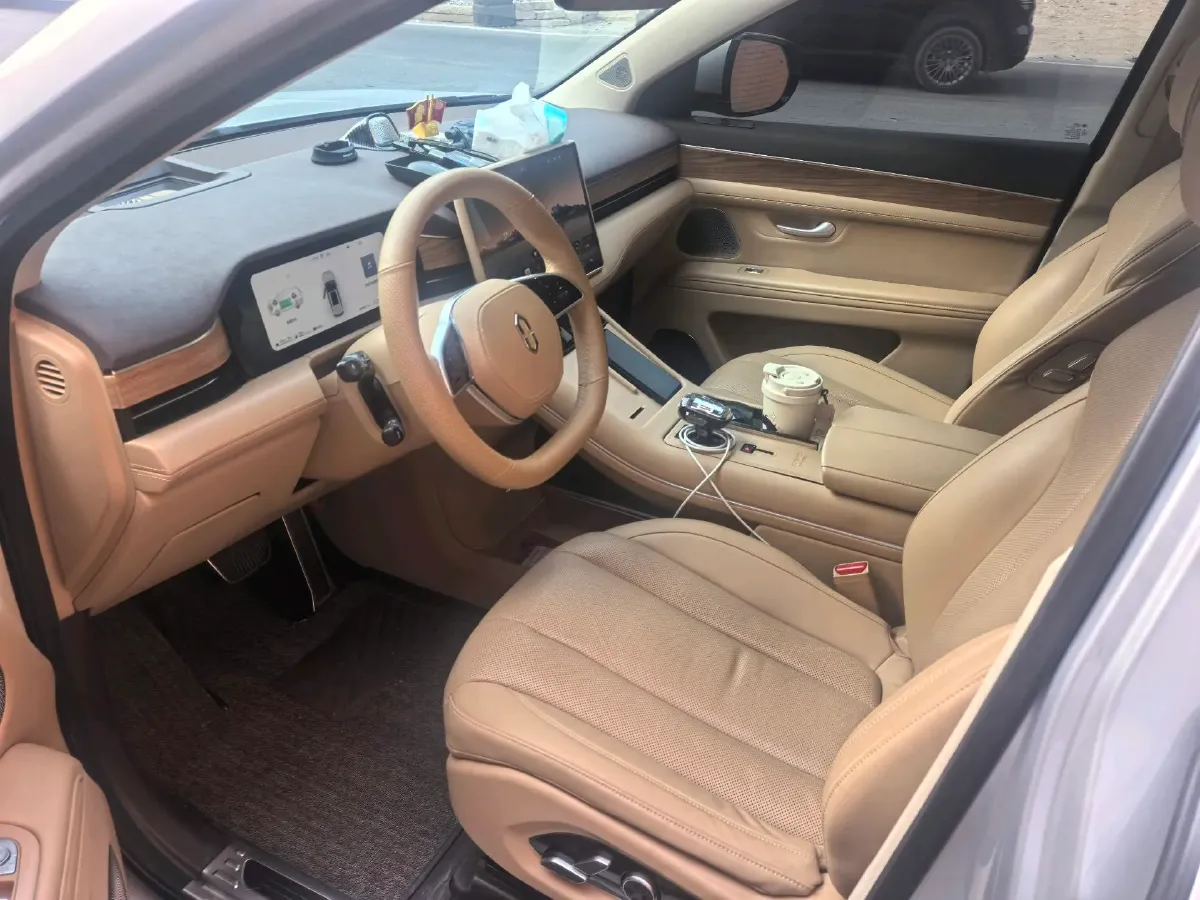 2024 AITO AITO M7 1.5T 152HP L4 REEV 40KWH,autocango,china used car exporter,china ev exporter,chinese used car exporter,chinese used ev exporter