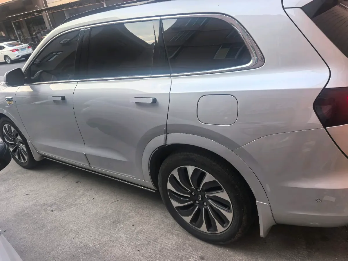 2024 AITO AITO M7 1.5T 152HP L4 REEV 40KWH,autocango,china used car exporter,china ev exporter,chinese used car exporter,chinese used ev exporter
