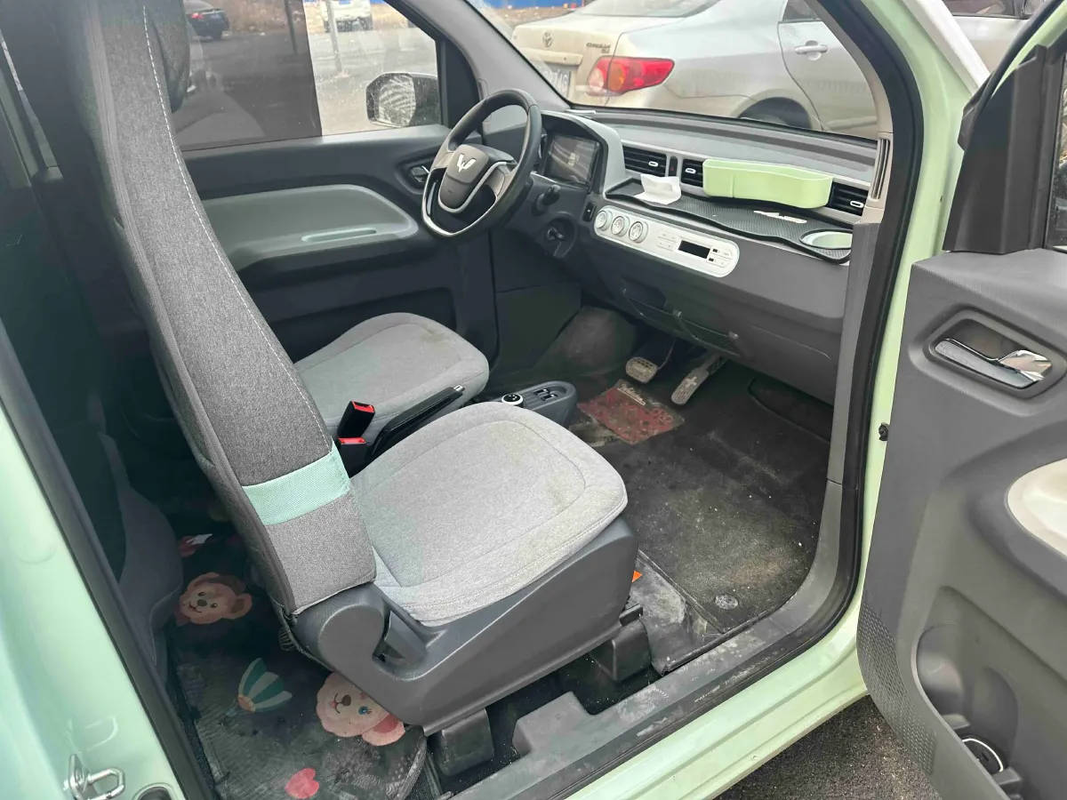 2021 WuLing HongGuang MINI EV BEV 13.8KWH,autocango,china used car exporter,china ev exporter,chinese used car exporter,chinese used ev exporter