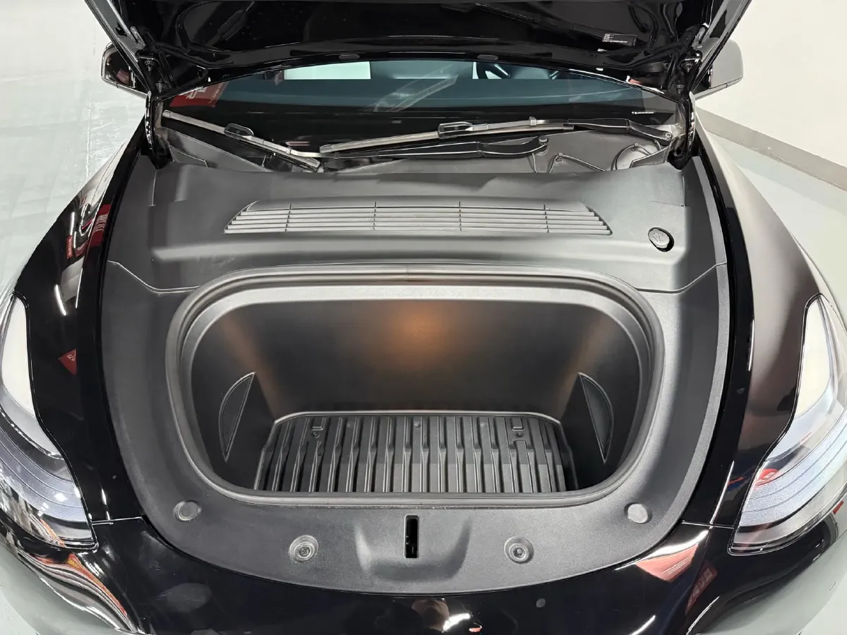 2022 Tesla Model Y BEV 60KWH,autocango,china used car exporter,china ev exporter,chinese used car exporter,chinese used ev exporter