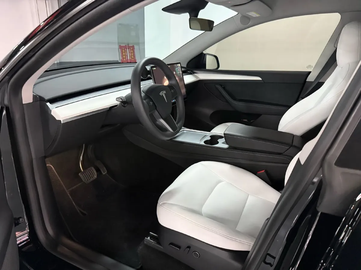 2022 Tesla Model Y BEV 60KWH,autocango,china used car exporter,china ev exporter,chinese used car exporter,chinese used ev exporter