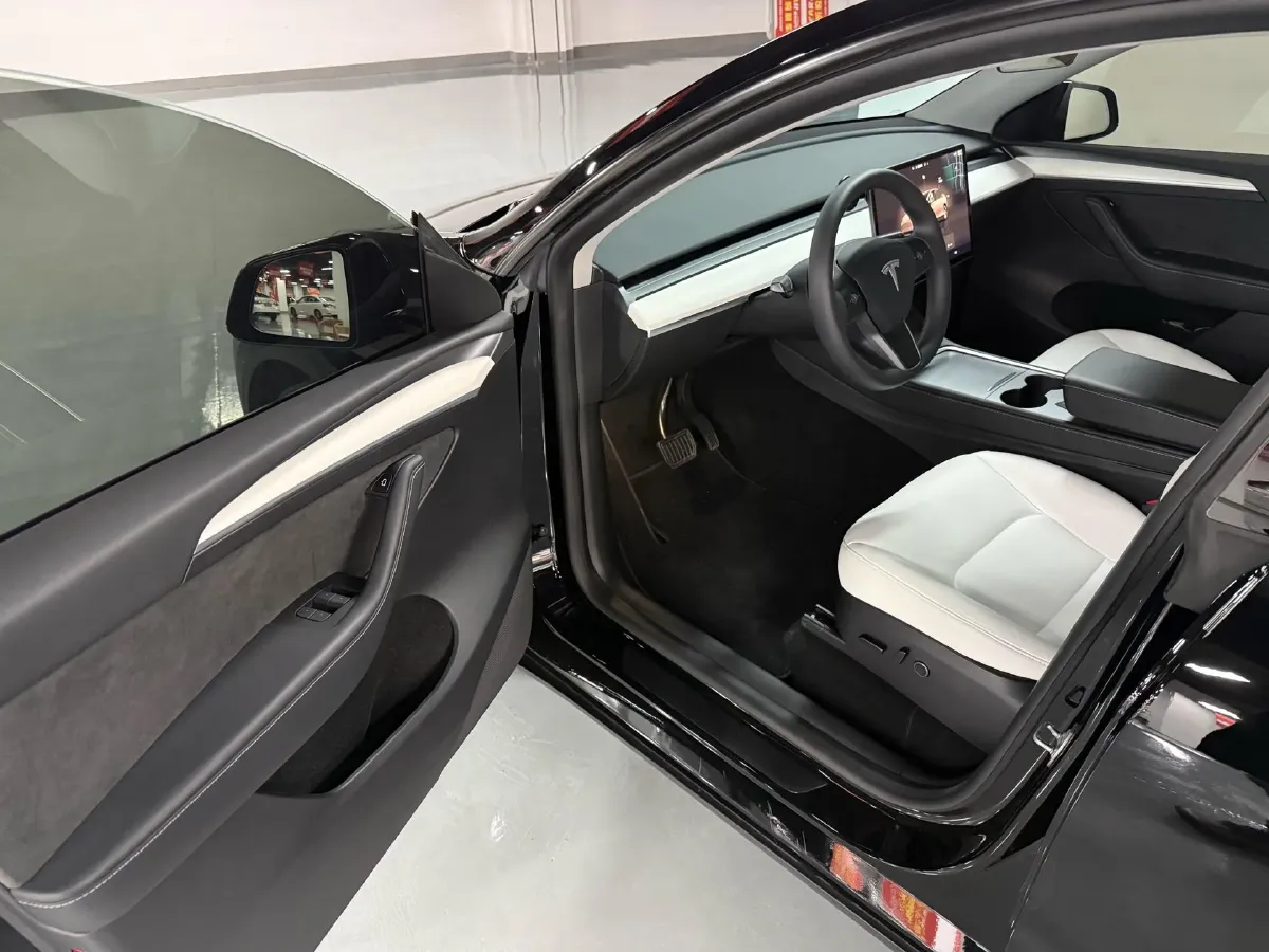 2022 Tesla Model Y BEV 60KWH,autocango,china used car exporter,china ev exporter,chinese used car exporter,chinese used ev exporter