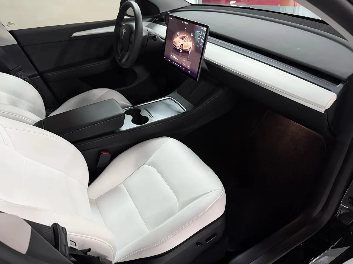 2022 Tesla Model Y BEV 60KWH,autocango,china used car exporter,china ev exporter,chinese used car exporter,chinese used ev exporter