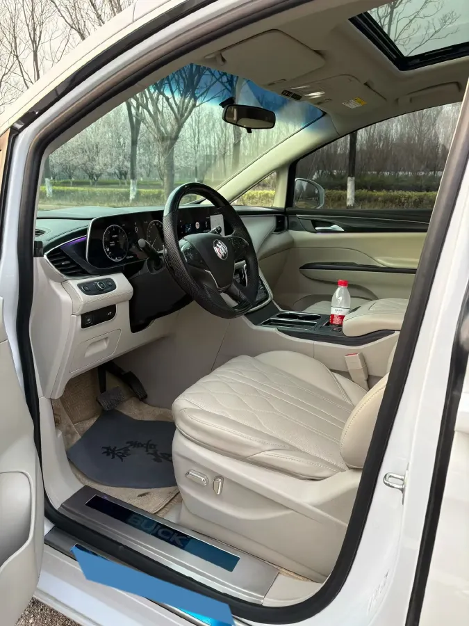 2022 Buick GL8 2.0T 237HP L4 9AT,autocango,china used car exporter,china ev exporter,chinese used car exporter,chinese used ev exporter