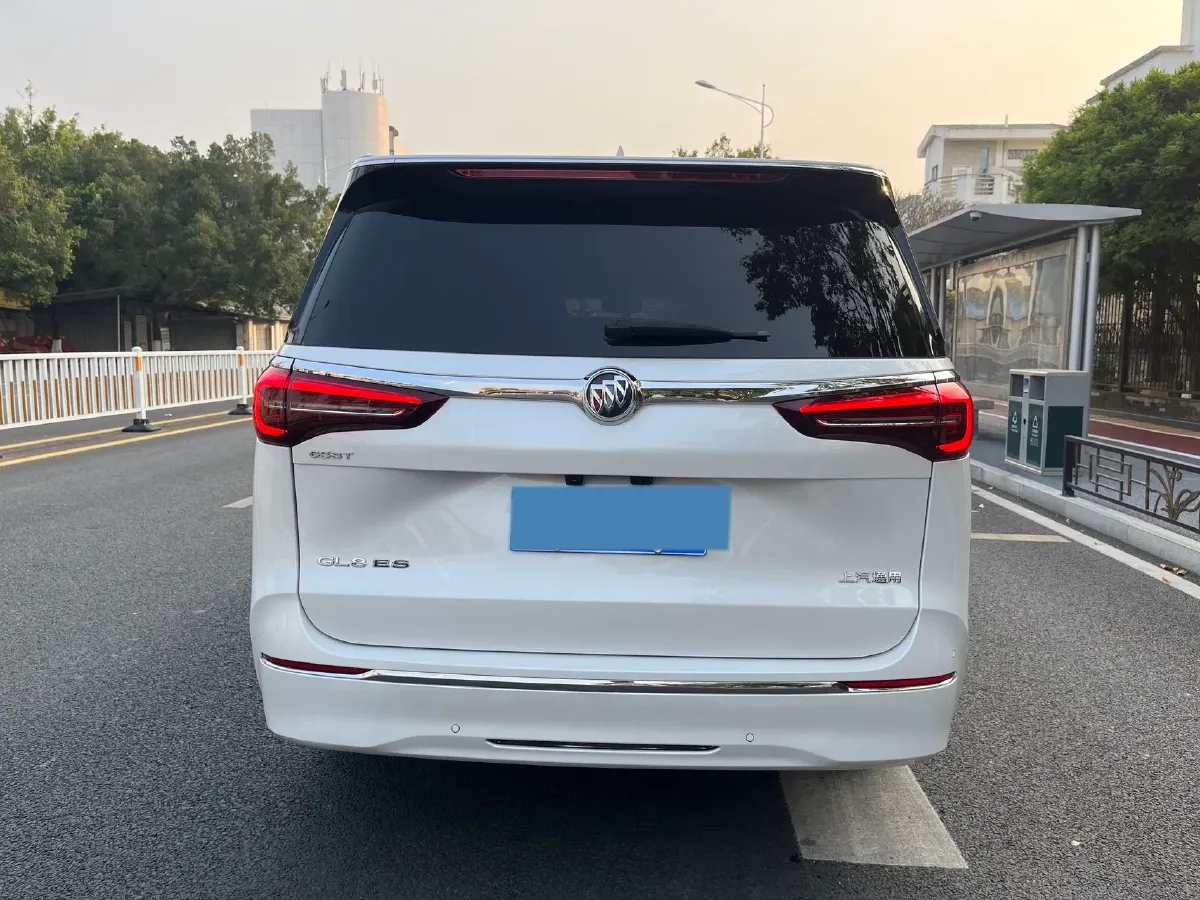 2021 Buick GL8 2.0T 237HP L4 9AT,autocango,china used car exporter,china ev exporter,chinese used car exporter,chinese used ev exporter