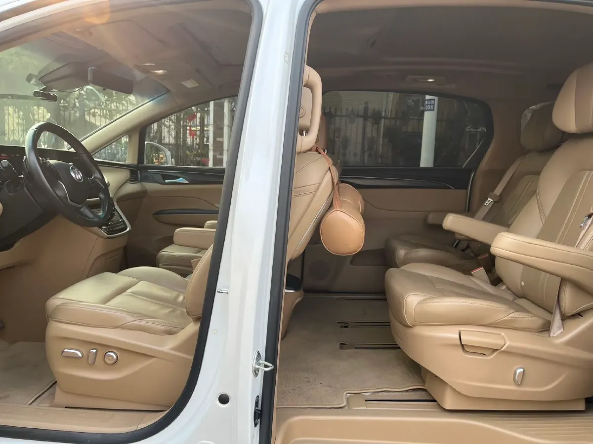 2021 Buick GL8 2.0T 237HP L4 9AT,autocango,china used car exporter,china ev exporter,chinese used car exporter,chinese used ev exporter