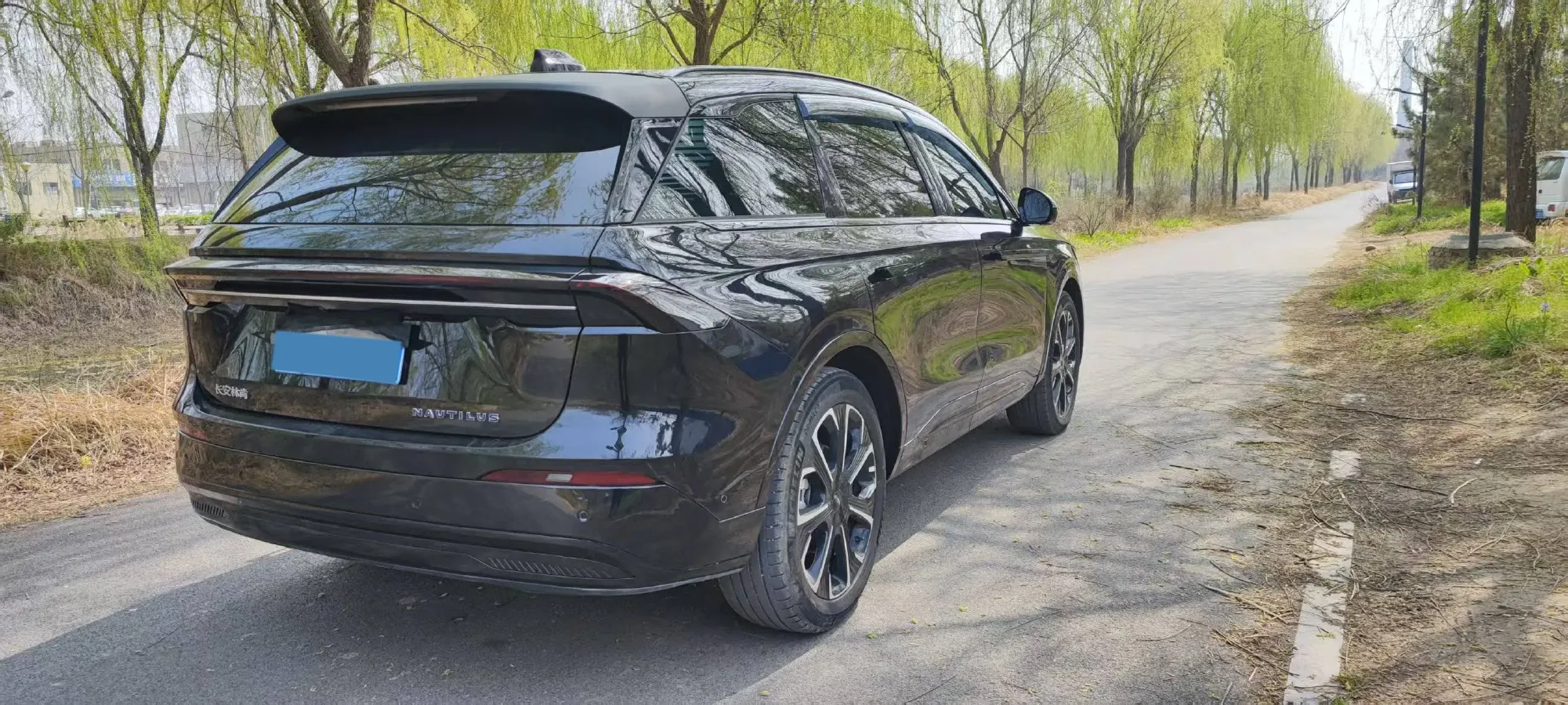 2023 Lincoln Nautilus 2.0T 282HP L4 E-CVT Hybrid,autocango,china used car exporter,china ev exporter,chinese used car exporter,chinese used ev exporter