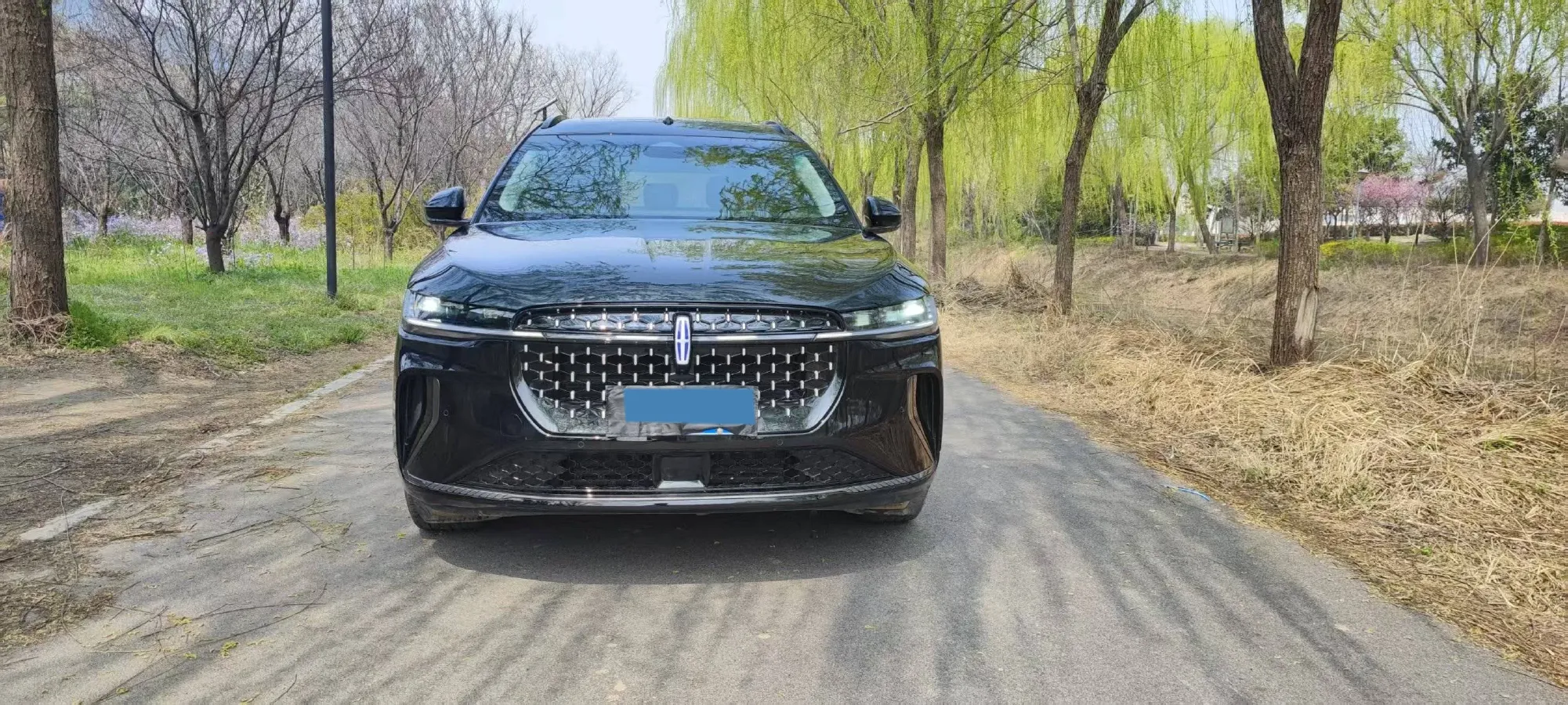 2023 Lincoln Nautilus 2.0T 282HP L4 E-CVT Hybrid,autocango,china used car exporter,china ev exporter,chinese used car exporter,chinese used ev exporter