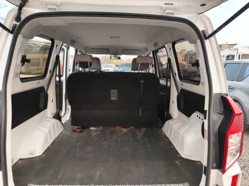 2021 WuLing HongGuang Plus 1.5L 99HP L4 6MT,autocango,china used car exporter,china ev exporter,chinese used car exporter,chinese used ev exporter