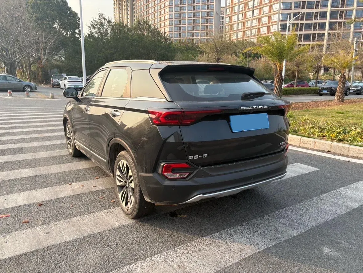 2021 Bestune T77 1.5T 169HP L4 7DCT,autocango,china used car exporter,china ev exporter,chinese used car exporter,chinese used ev exporter