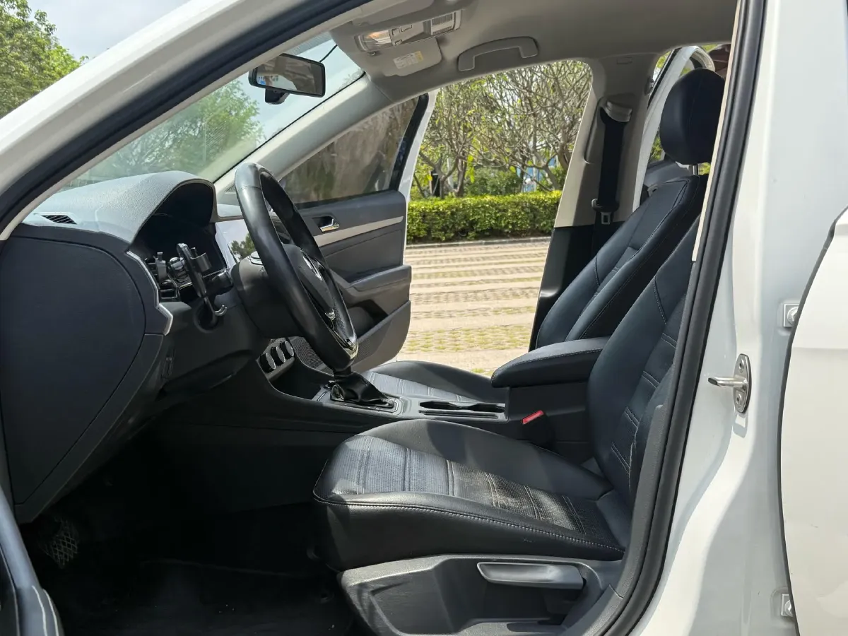 2021 Volkswagen Lavida 1.5L 113HP L4 6AT,autocango,china used car exporter,china ev exporter,chinese used car exporter,chinese used ev exporter