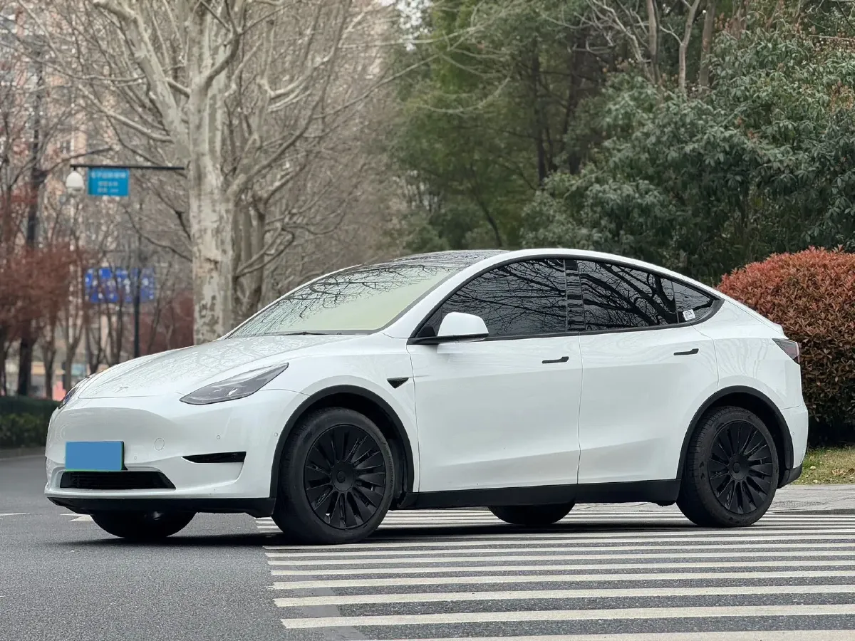 2022 Tesla Model Y BEV 60KWH,autocango,china used car exporter,china ev exporter,chinese used car exporter,chinese used ev exporter