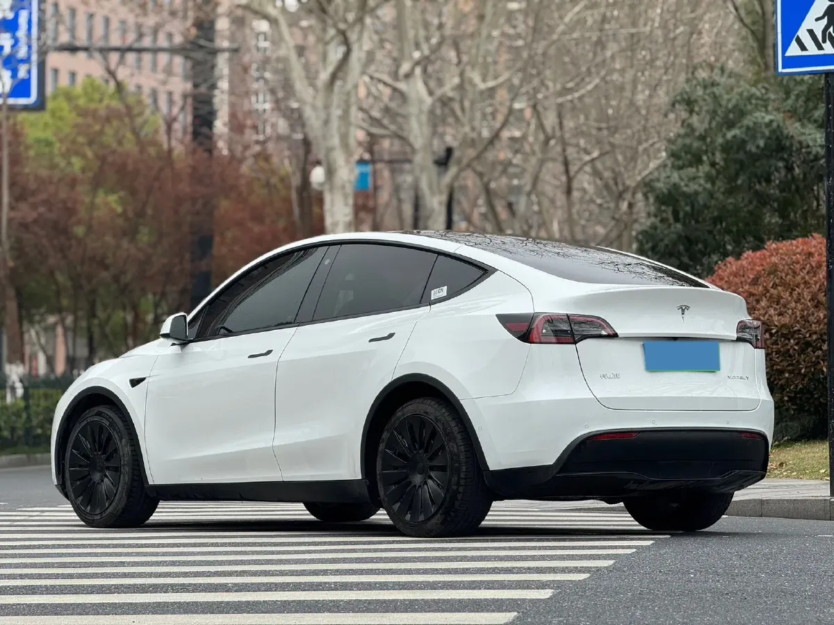 2022 Tesla Model Y BEV 60KWH,autocango,china used car exporter,china ev exporter,chinese used car exporter,chinese used ev exporter