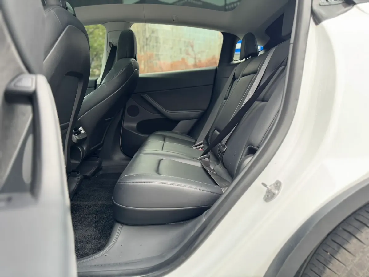 2022 Tesla Model Y BEV 60KWH,autocango,china used car exporter,china ev exporter,chinese used car exporter,chinese used ev exporter