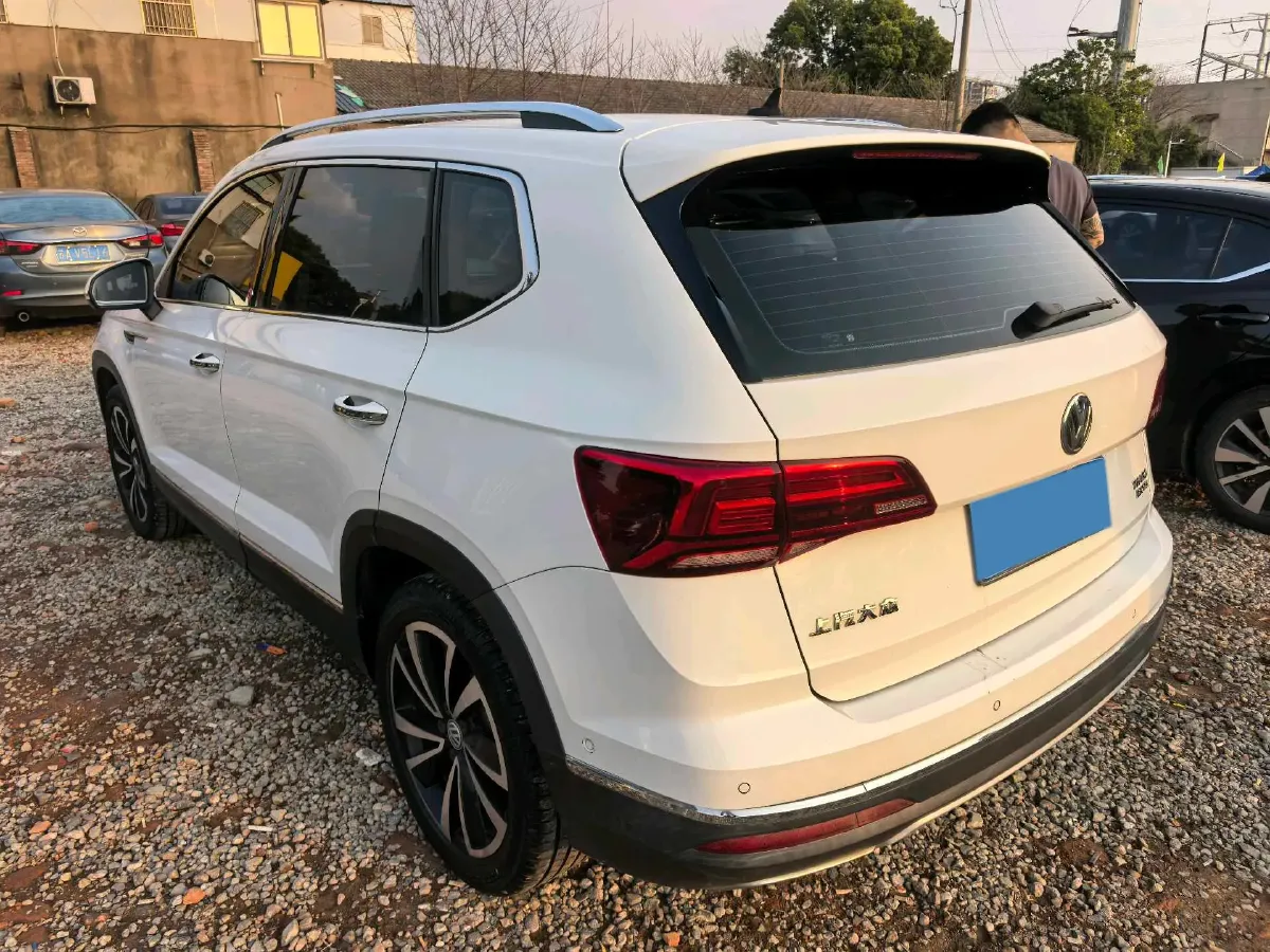 2019 MINI MINI 1.5T 102HP L3 7DCT,autocango,china used car exporter,china ev exporter,chinese used car exporter,chinese used ev exporter