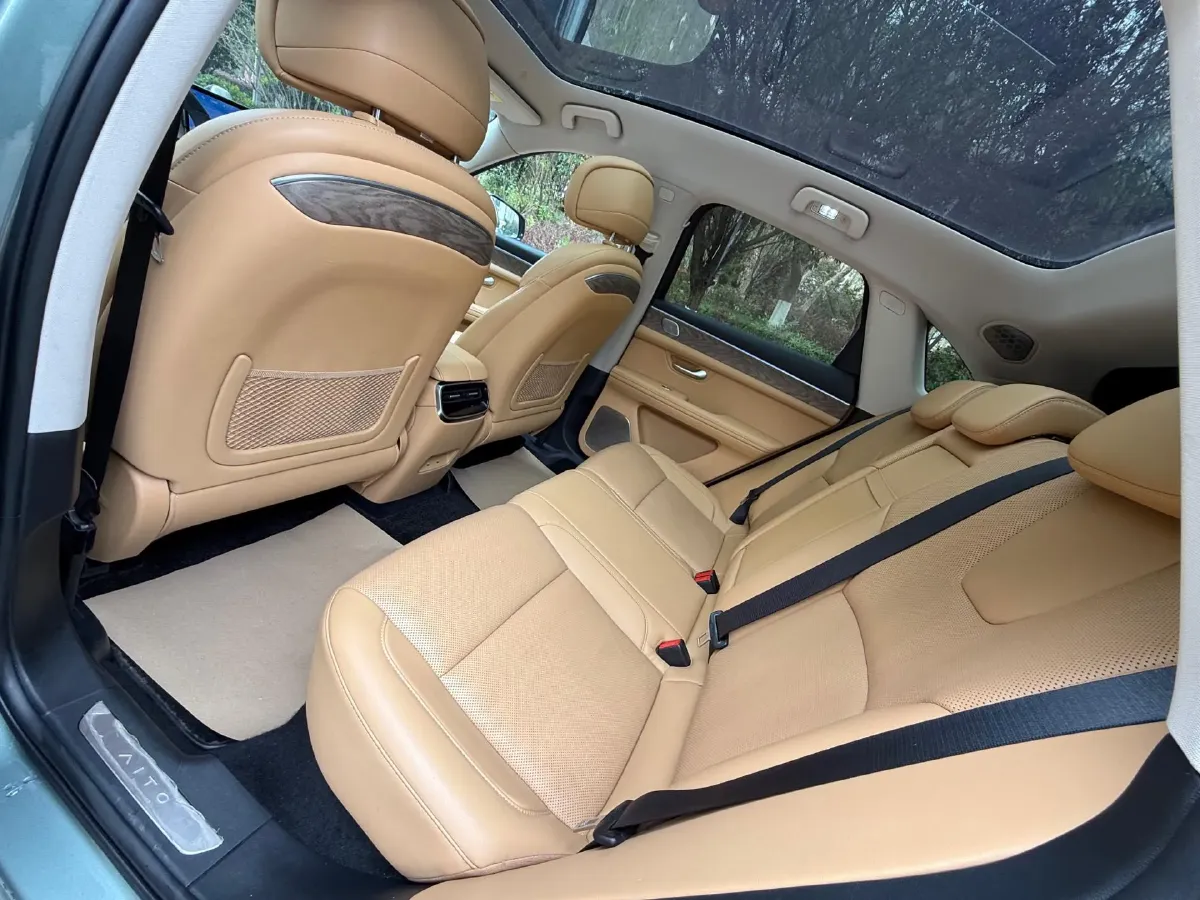 2022 Infiniti Q50L 2.0T 211HP L4 7AT,autocango,china used car exporter,china ev exporter,chinese used car exporter,chinese used ev exporter