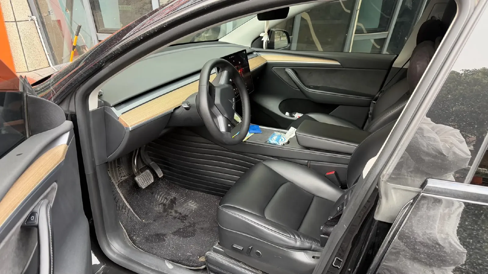 2022 Tesla Model Y BEV 60KWH,autocango,china used car exporter,china ev exporter,chinese used car exporter,chinese used ev exporter