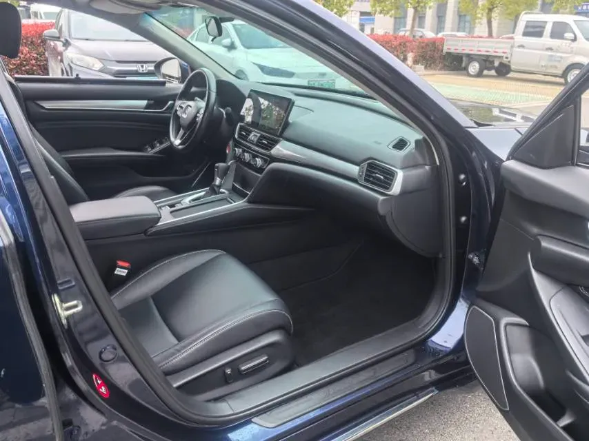 2019 Honda Inspire 1.5T 194HP L4 CVT,autocango,china used car exporter,china ev exporter,chinese used car exporter,chinese used ev exporter