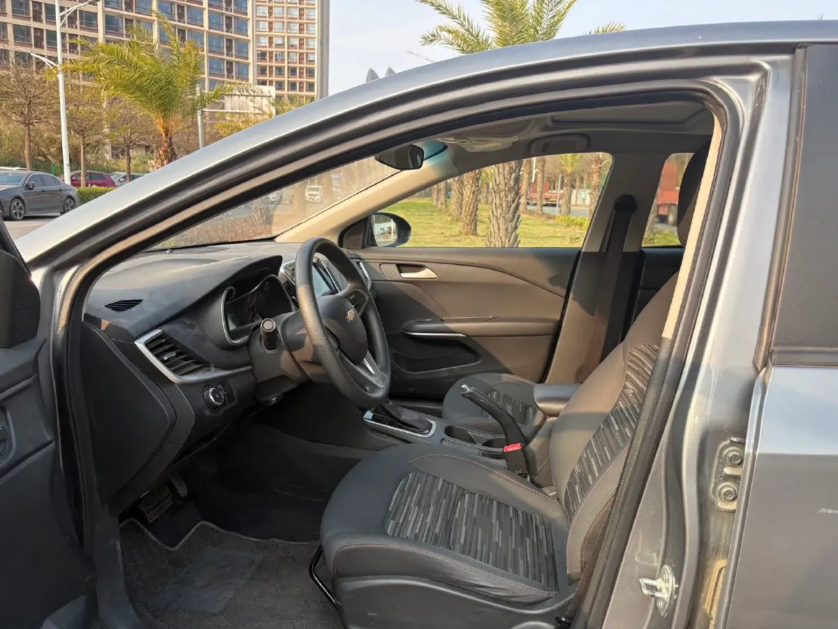 2020 Chevrolet Monza 1.5L 113HP L4 6AT,autocango,china used car exporter,china ev exporter,chinese used car exporter,chinese used ev exporter