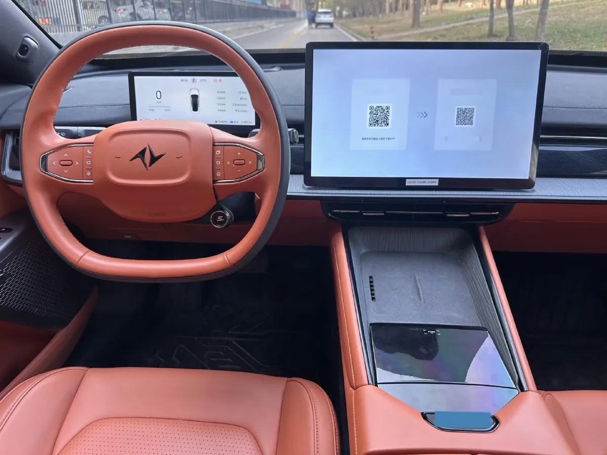 2024 DongFeng eπ eπ007 REEV 105HP REEV 28.4KWH,autocango,china used car exporter,china ev exporter,chinese used car exporter,chinese used ev exporter