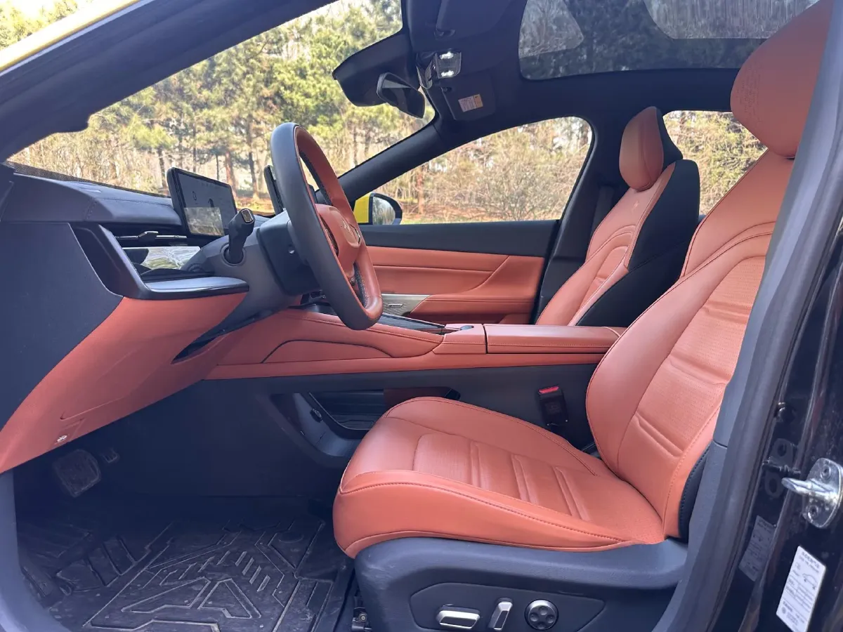 2024 DongFeng eπ eπ007 REEV 105HP REEV 28.4KWH,autocango,china used car exporter,china ev exporter,chinese used car exporter,chinese used ev exporter