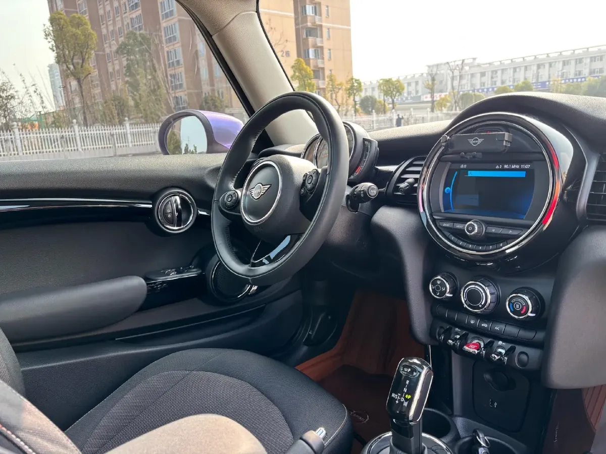 2019 MINI MINI 1.5T 102HP L3 7DCT,autocango,china used car exporter,china ev exporter,chinese used car exporter,chinese used ev exporter