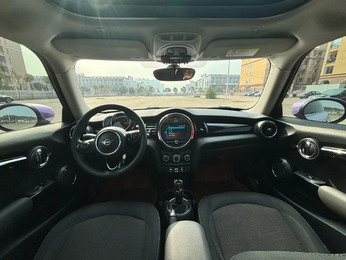 2019 MINI MINI 1.5T 102HP L3 7DCT,autocango,china used car exporter,china ev exporter,chinese used car exporter,chinese used ev exporter