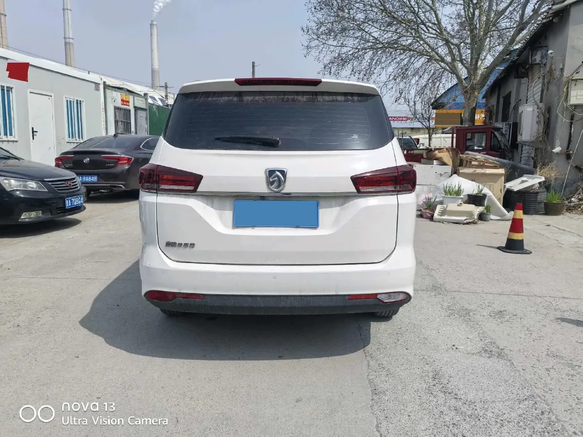 2018 BaoJun 360 1.5L 112HP L4 6MT,autocango,china used car exporter,china ev exporter,chinese used car exporter,chinese used ev exporter
