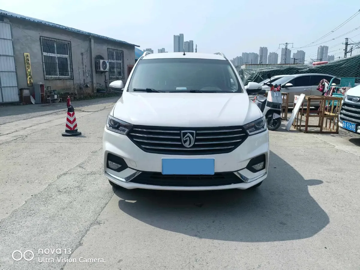 2018 BaoJun 360 1.5L 112HP L4 6MT,autocango,china used car exporter,china ev exporter,chinese used car exporter,chinese used ev exporter