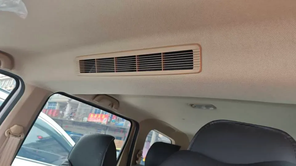 2021 WuLing RongGuang New Truck 1.5L 99HP L4 5MT,autocango,china used car exporter,china ev exporter,chinese used car exporter,chinese used ev exporter