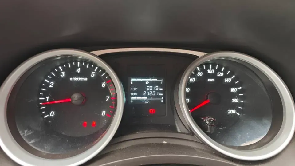 2021 WuLing RongGuang New Truck 1.5L 99HP L4 5MT,autocango,china used car exporter,china ev exporter,chinese used car exporter,chinese used ev exporter