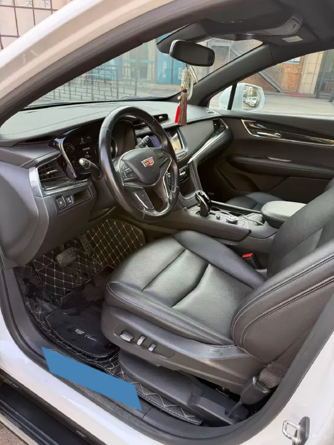 2021 Cadillac XT5 2.0T 237HP L4 9AT,autocango,china used car exporter,china ev exporter,chinese used car exporter,chinese used ev exporter