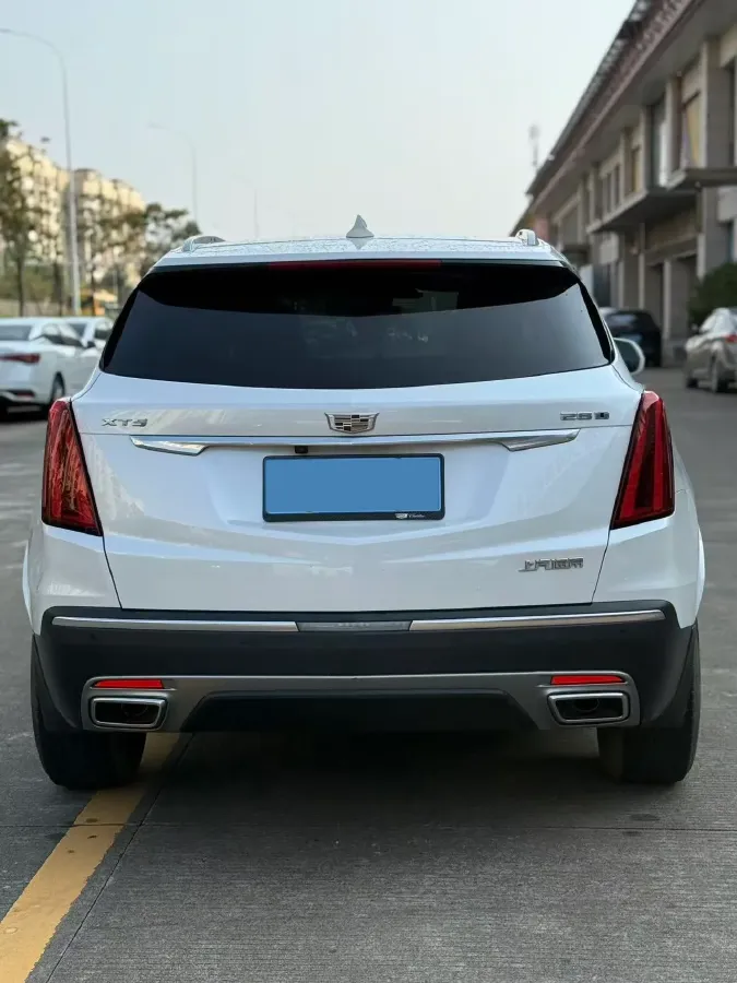 2021 Cadillac XT5 2.0T 237HP L4 9AT,autocango,china used car exporter,china ev exporter,chinese used car exporter,chinese used ev exporter