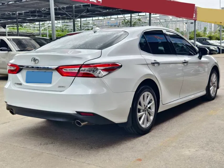 2023 Toyota Camry 2.0L 177HP L4 CVT,autocango,china used car exporter,china ev exporter,chinese used car exporter,chinese used ev exporter