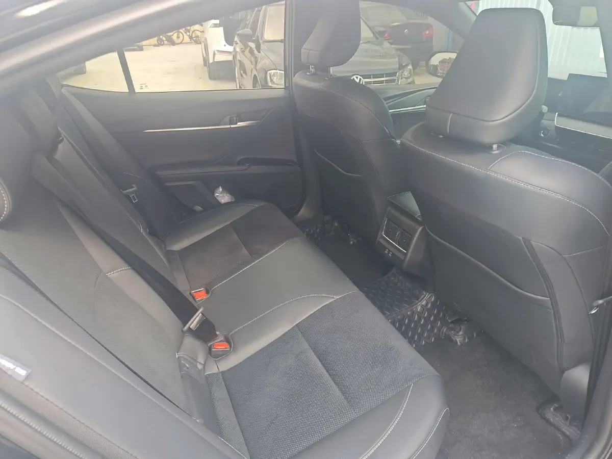 2024 Toyota Camry 2.5L 185HP L4 E-CVT Hybrid,autocango,china used car exporter,china ev exporter,chinese used car exporter,chinese used ev exporter