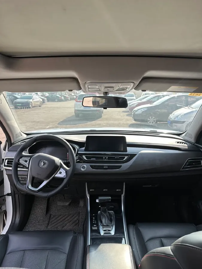 2021 ChangAn CS75 1.5T 178HP L4 7DCT,autocango,china used car exporter,china ev exporter,chinese used car exporter,chinese used ev exporter