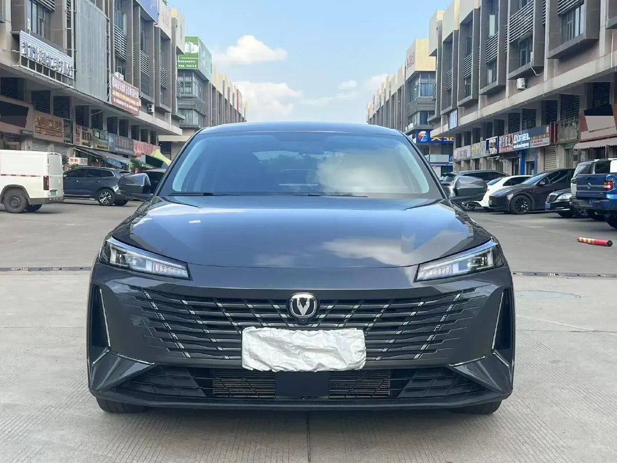 2024 ChangAn Eado 1.5T 170HP L4 7DCT,autocango,china used car exporter,china ev exporter,chinese used car exporter,chinese used ev exporter